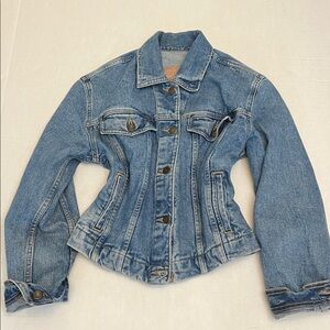 90’s VINTAGE LIZ CLAIBORNE COTTON JEAN TRUCKER JACKET SMALL